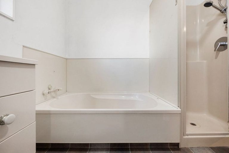 Photo of property in 57b Williams Street, Cambridge, 3434