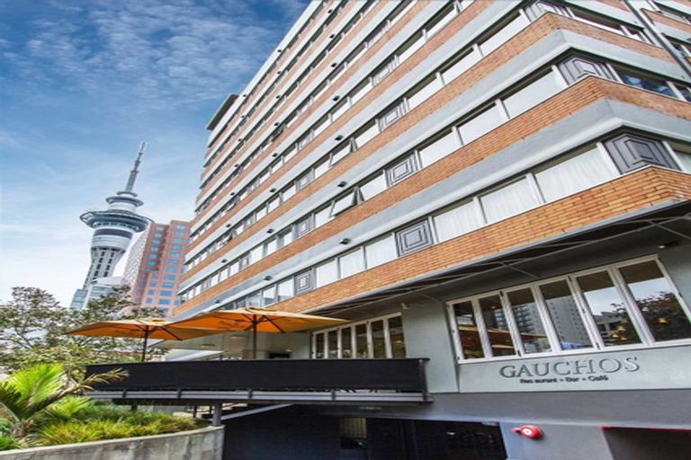 Photo of property in Madison On The Square Apartments, 2e/37 Federal Street, Auckland Central, Auckland, 1010