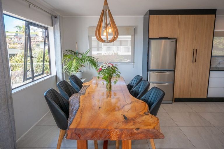 Photo of property in 19 Stratford Drive, Cable Bay, 0420