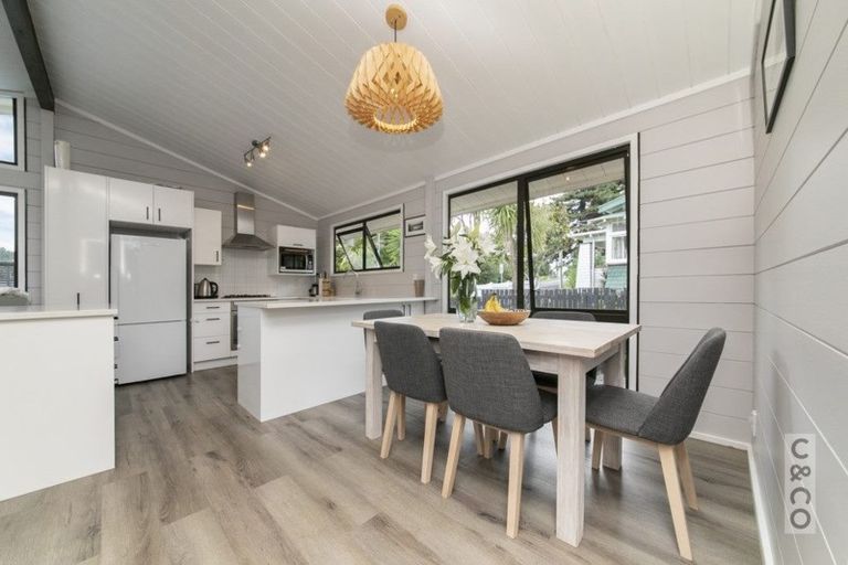 Photo of property in 8 Duke Street, Riverhead, 0820