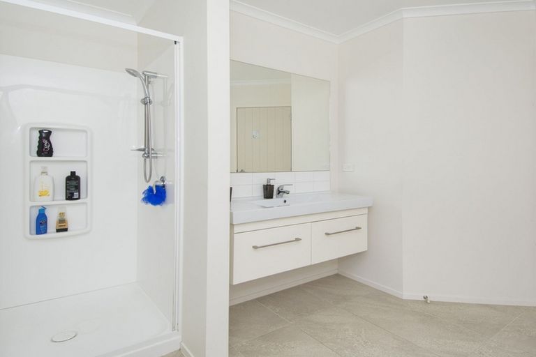 Photo of property in 33 Merlot Drive, Pyes Pa, Tauranga, 3112