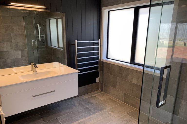 Photo of property in 11 Hamon Place, Pukehangi, Rotorua, 3015