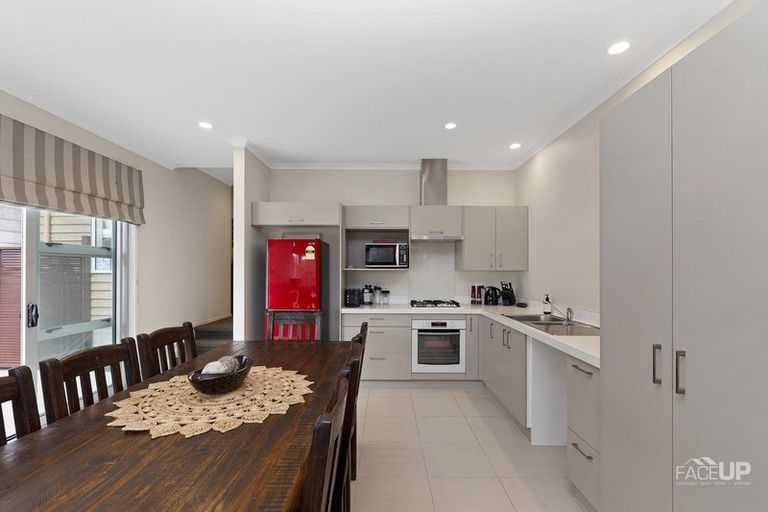 Photo of property in 26 Station Street, Hobsonville, Auckland, 0616