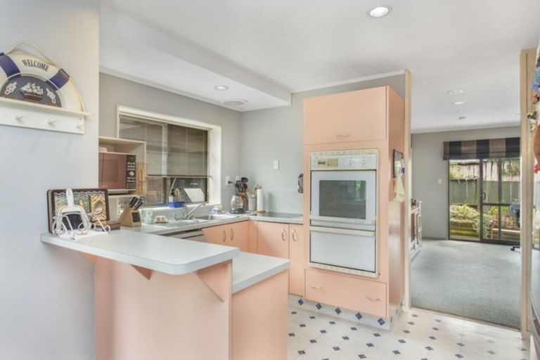 Photo of property in 10 Tupelo Street, Pukete, Hamilton, 3200