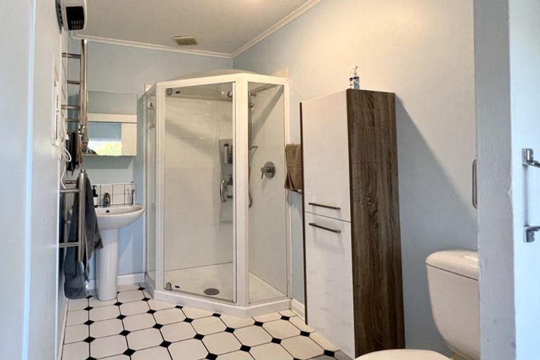 Photo of property in 15 Angus Avenue, Berhampore, Wellington, 6023