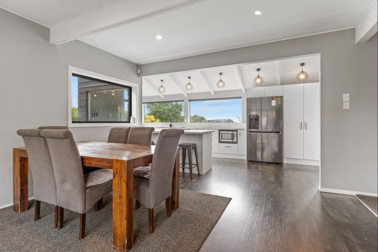 Photo of property in 21 Lindsay Road, Levin, 5510