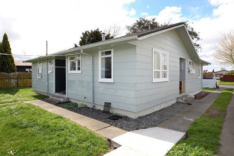 Photo of property in 17 Livingstone Road, Flaxmere, Hastings, 4120