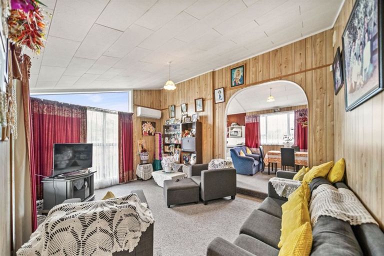 Photo of property in 20 Watchfield Close, Mangere, Auckland, 2022