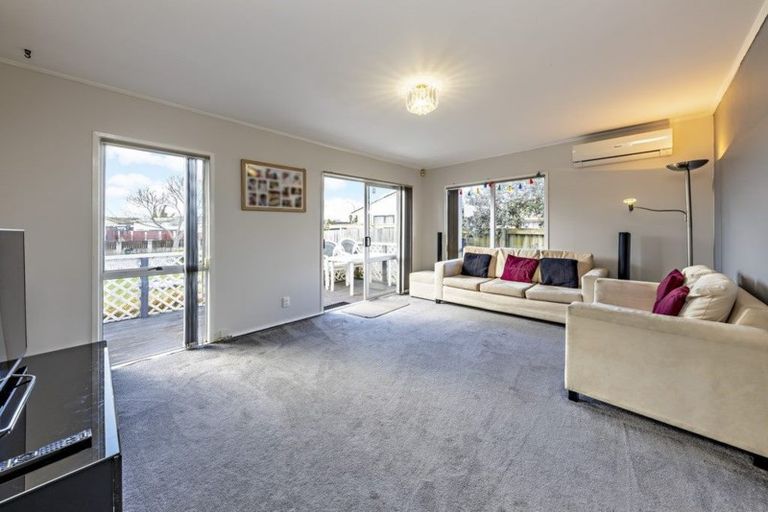 Photo of property in 39 Balloch Street, Randwick Park, Auckland, 2105