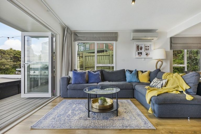 Photo of property in 72 Hadfield Street, Beach Haven, Auckland, 0626