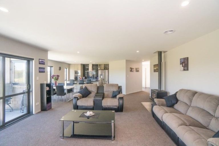 Photo of property in 272 Austin Road, Normanby, Hawera, 4673