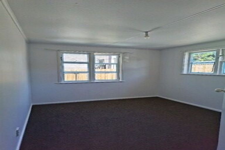 Photo of property in 8 Nutsey Avenue, Northcote, Auckland, 0627