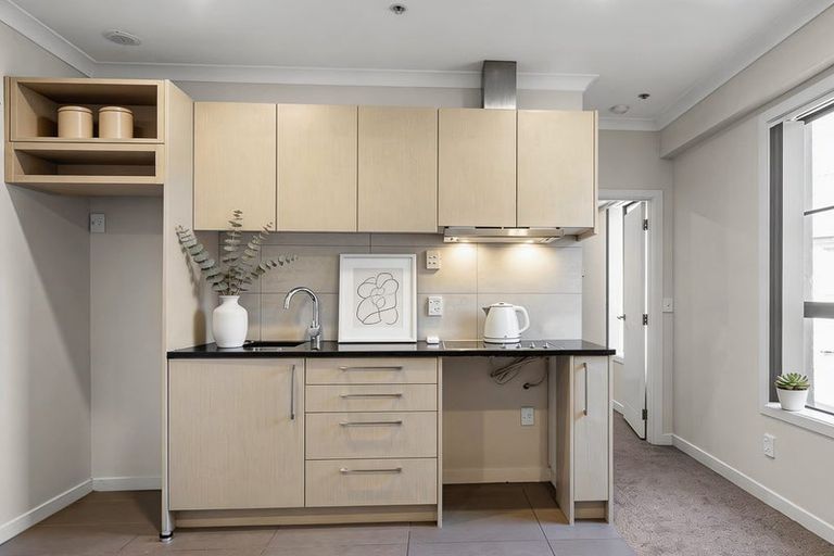 Photo of property in 6/5 Massey Avenue, Pukekohe, 2120