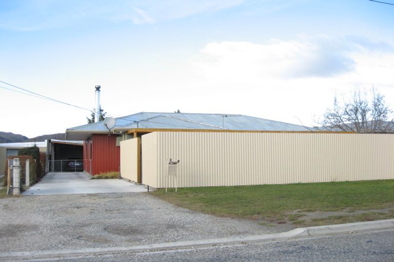 Photo of property in 3 Campbell Street, Alexandra, 9320