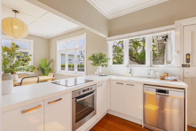 Photo of property in 187 Georges Drive, Napier South, Napier, 4110