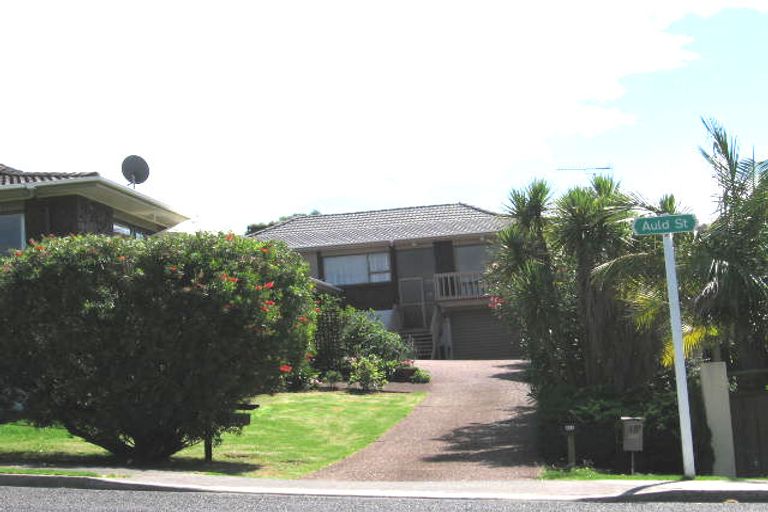 Photo of property in 2/18 Auld Street, Torbay, Auckland, 0630