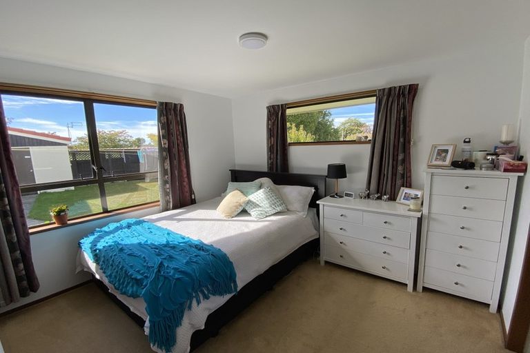 Photo of property in 18 Omega Place, Casebrook, Christchurch, 8051