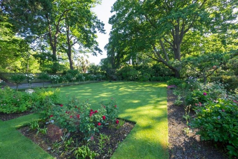 Photo of property in 1 Park Lane, Ashburton, 7700