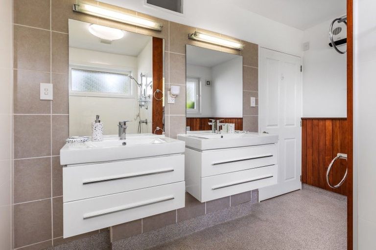 Photo of property in 16 Macdonalds Lane, Waikuku, Rangiora, 7473