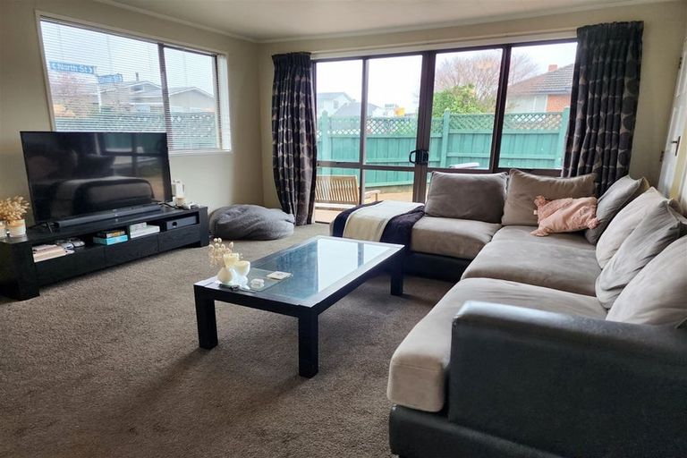 Photo of property in 1/121 North Street, Seaview, Timaru, 7910