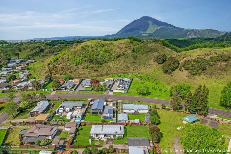 Photo of property in 33 Ryder Place, Kawerau, 3127