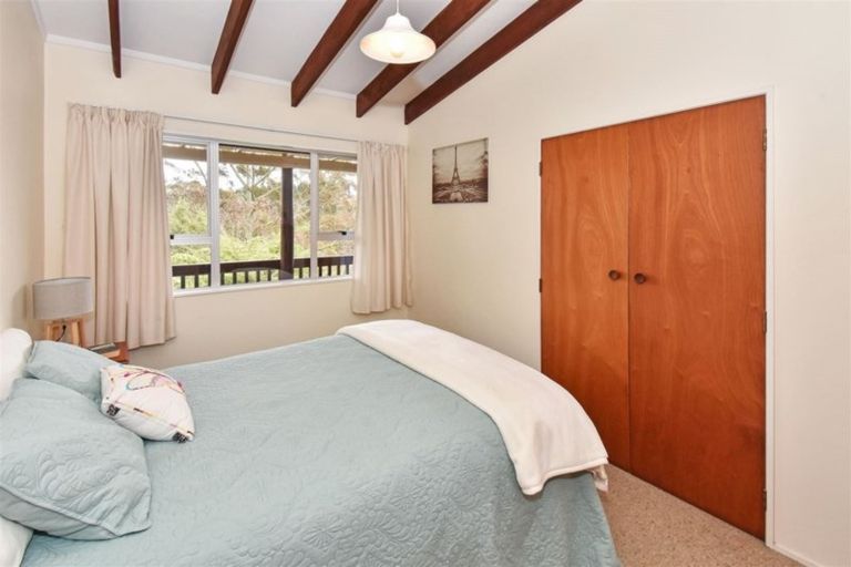 Photo of property in 73 Cherrington Road, Clevedon, Papakura, 2582