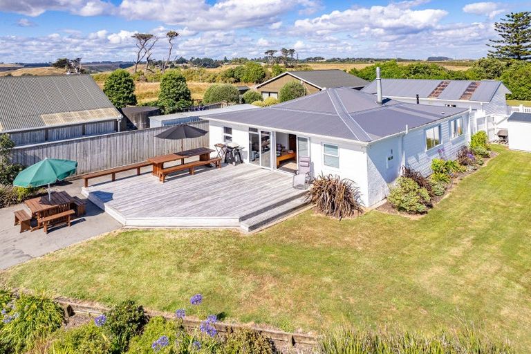 Photo of property in 111 Peat Avenue, Kai Iwi, Whanganui, 4574