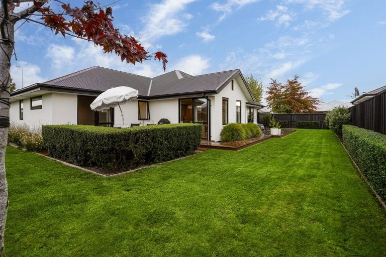 Photo of property in 4 Papawai Drive, Rangiora, 7400