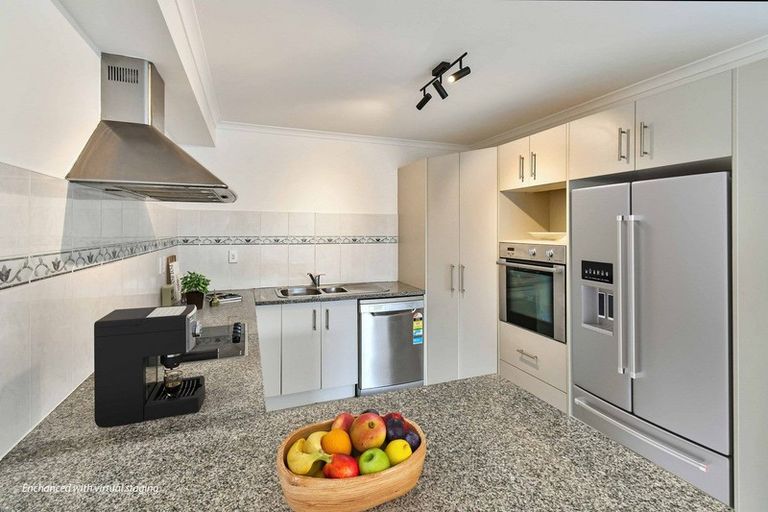 Photo of property in 23 Kokako Rise, Papakura, 2110