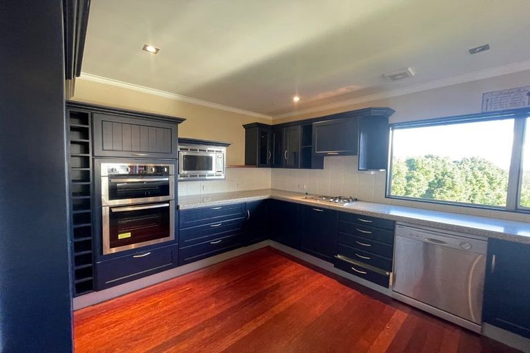 Photo of property in 87 Point View Drive, East Tamaki Heights, Auckland, 2016