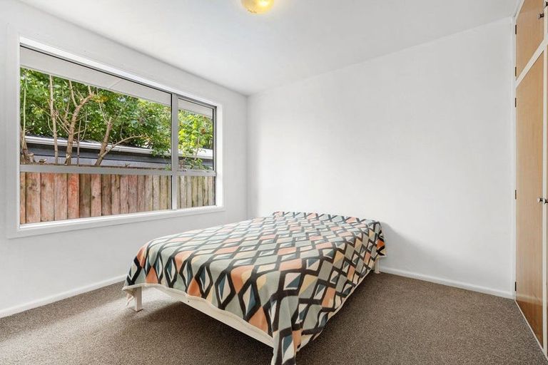 Photo of property in 1/31 Rosedale Place, Avonhead, Christchurch, 8042