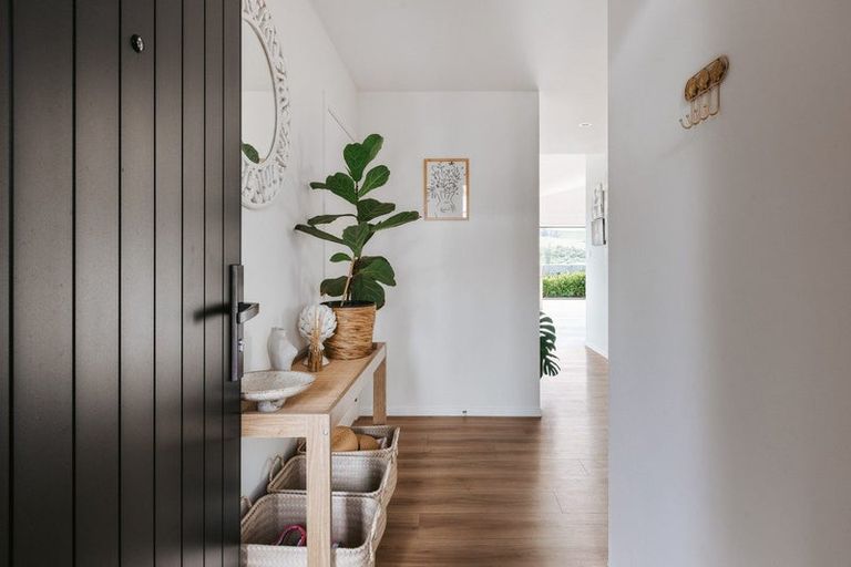 Photo of property in 4 Kokopu Lane, Ohauiti, Tauranga, 3112