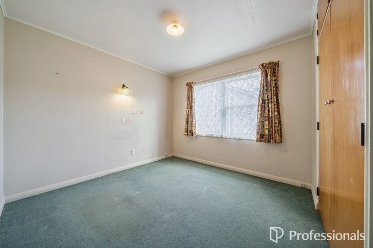 Photo of property in 1/1079 High Street, Taita, Lower Hutt, 5011