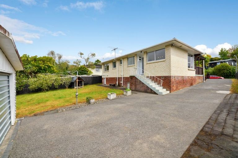 Photo of property in 56 Fitzwater Place, Henderson, Auckland, 0612