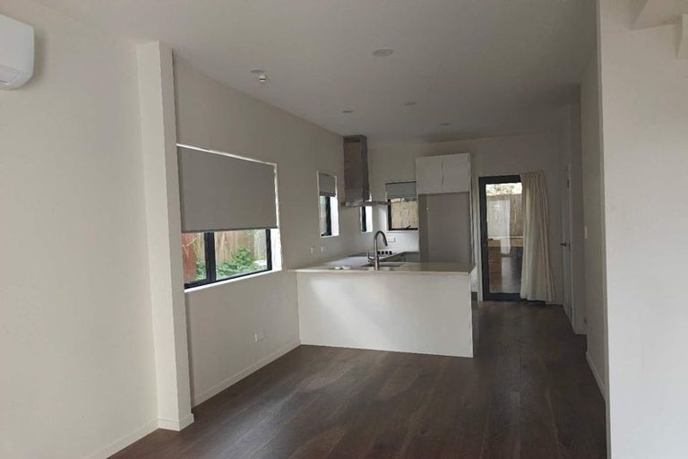 Photo of property in 10/16 William Roberts Road, Pakuranga, Auckland, 2010