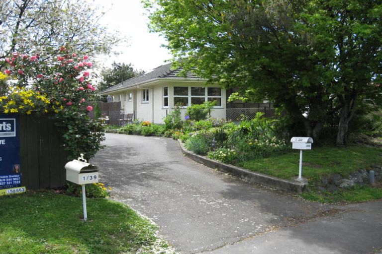 Photo of property in 2/39 Roto Street, Tahunanui, Nelson, 7011