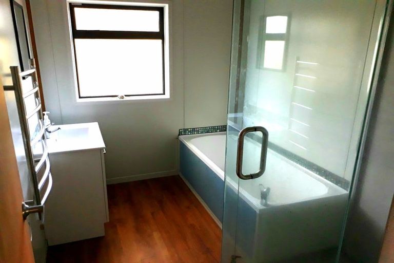 Photo of property in 14b Weka Road, Waipahihi, Taupo, 3330