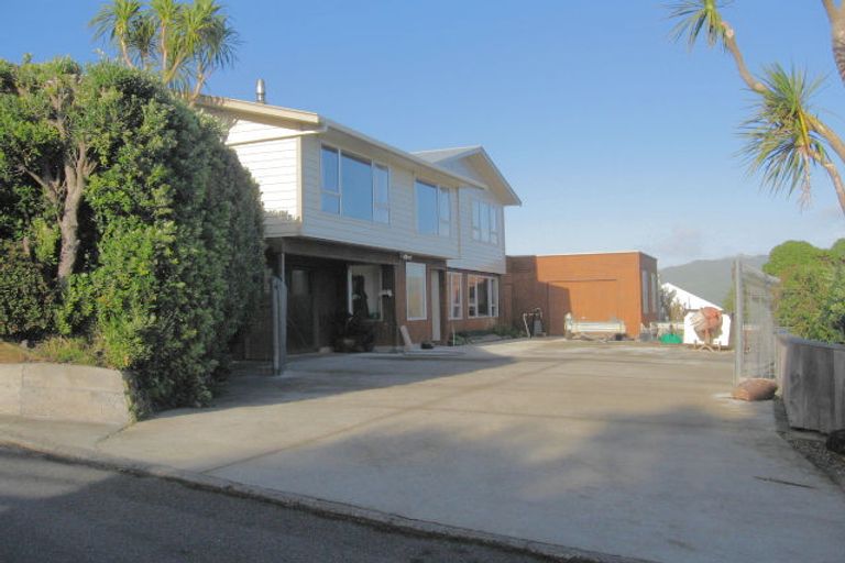 Photo of property in 10 Rothwell Street, Titahi Bay, Porirua, 5022