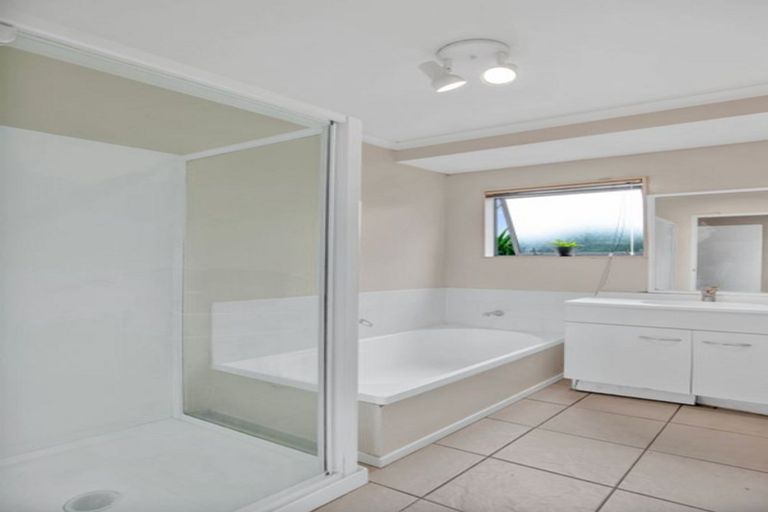 Photo of property in 17 Glenpark Place, Favona, Auckland, 2024