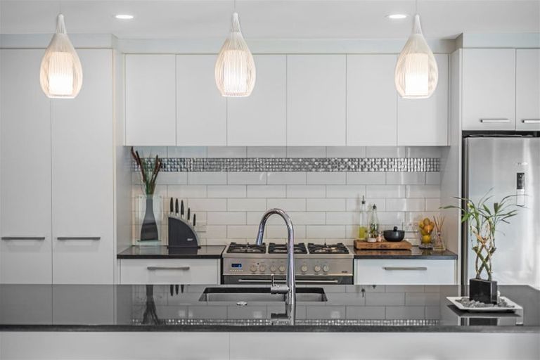 Photo of property in 122 Navigation Drive, Whitby, Porirua, 5024