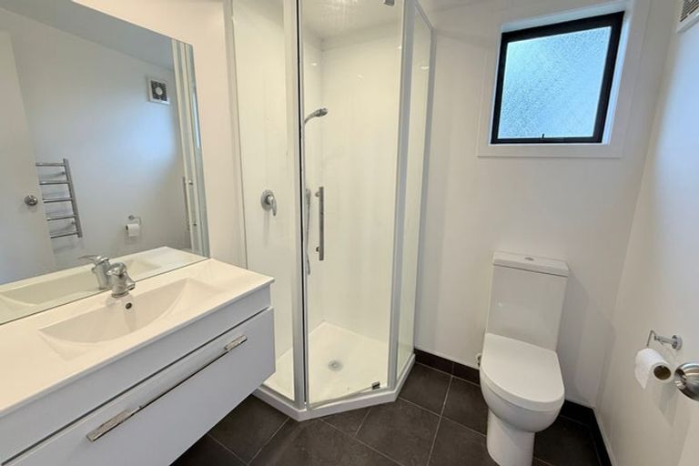 Photo of property in 140 Ti Rakau Drive, Pakuranga, Auckland, 2010