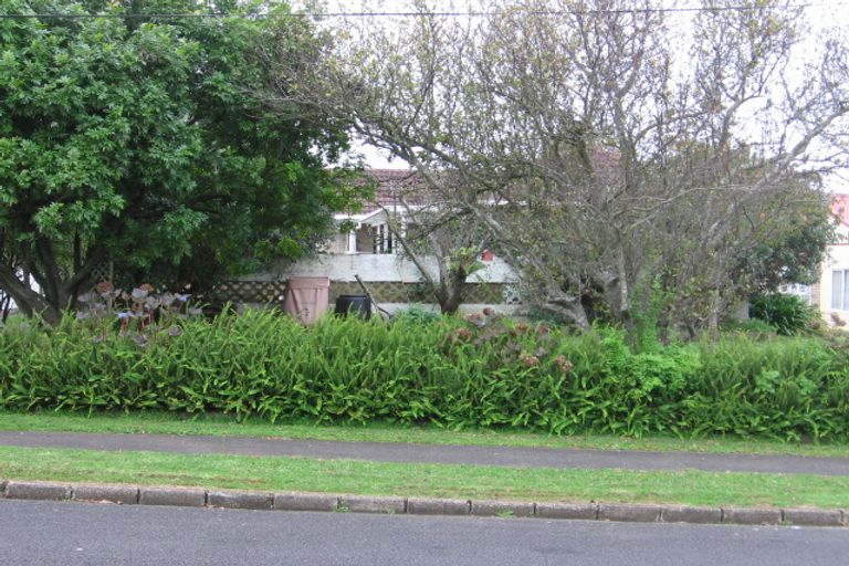 Photo of property in 2/11 Hayward Road, Papatoetoe, Auckland, 2025