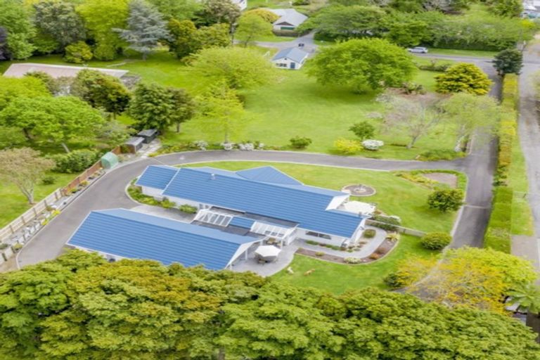 Photo of property in 33 Wi Pere Street, Manakau, Levin, 5573