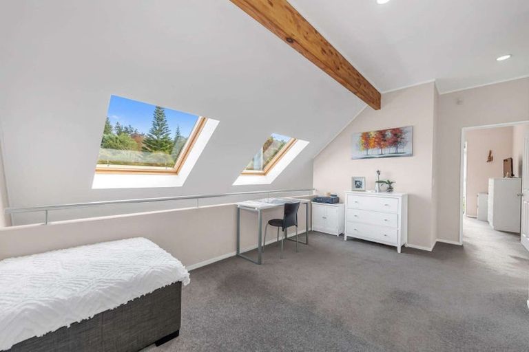 Photo of property in 56 Polo Prince Drive, Totara Park, Manurewa, 2576