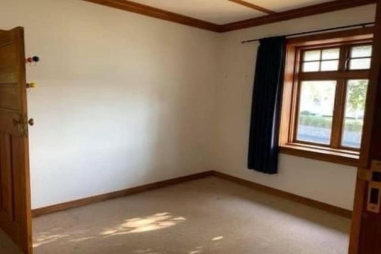 Photo of property in 32 Cutfield Road, New Plymouth, 4310