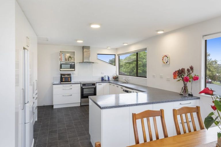 Photo of property in 81 Dunbarton Street, Redwood, Christchurch, 8051