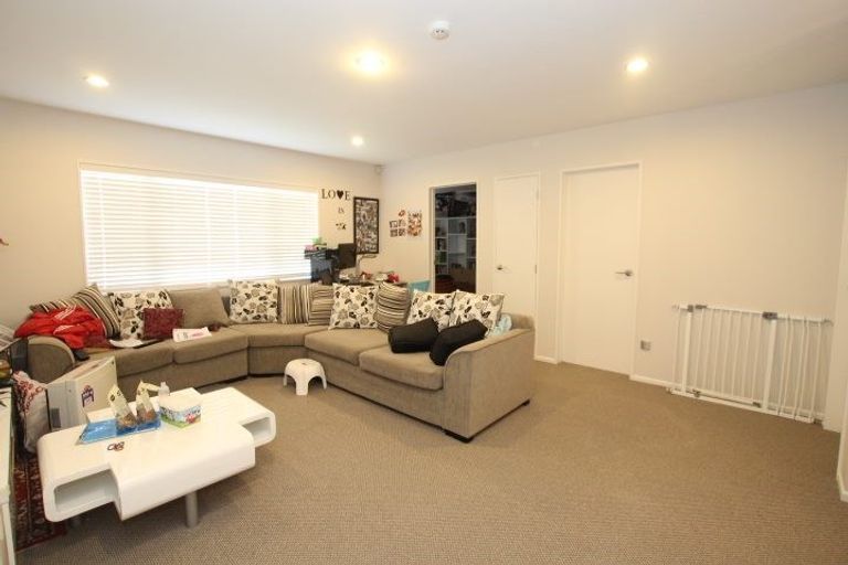 Photo of property in 43 Terrasini Drive, Flat Bush, Auckland, 2019