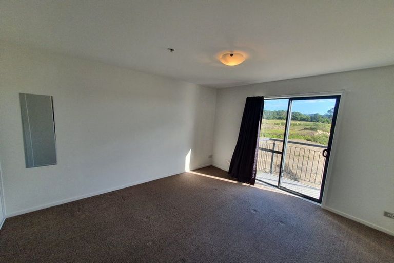 Photo of property in 5h/17 Crown Lynn Place, New Lynn, Auckland, 0600