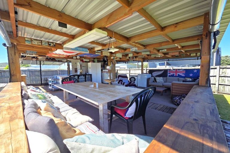 Photo of property in 104 Kauri Crescent, Matarangi, Whitianga, 3592