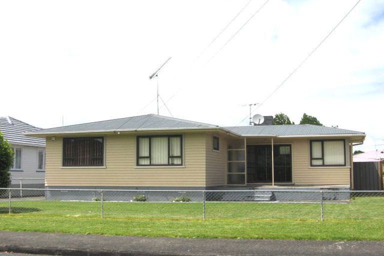 Photo of property in 4 Orchard Rise, Rosehill, Papakura, 2113